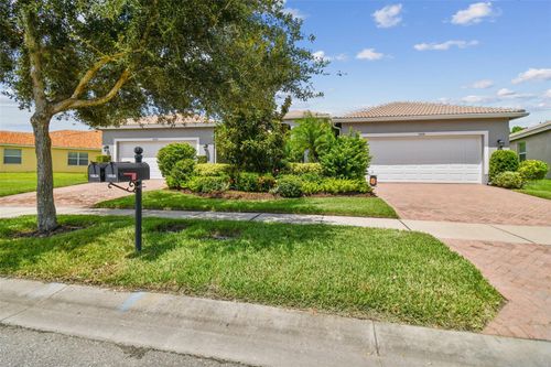 15626 Aurora Lake Circle, WIMAUMA, FL, 33598 | Card Image