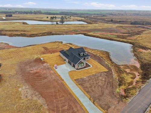 975 Hadley Lane, Tuttle, OK, 73089 | Card Image