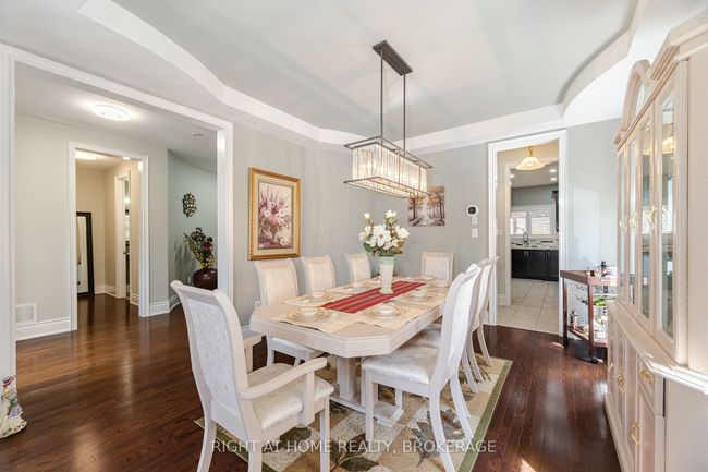 105 Royal Dr West, House other with 6 bedrooms, 5 bathrooms and 4 parking in Brampton ON | Image 10