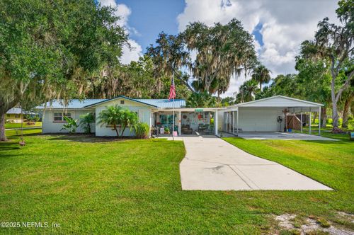 200 Bass Dr, Crescent City, FL, 32112-4700 | Card Image