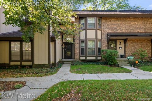 25168 Maplebrooke Dr, Southfield, MI, 48033-5282 | Card Image
