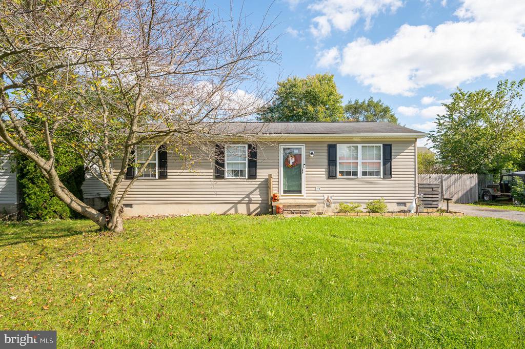 Cashmere Dr, Martinsburg, WV 25404