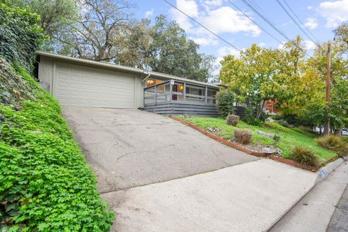 205 Loma Vista Way, Modesto, CA, 95354 | Card Image