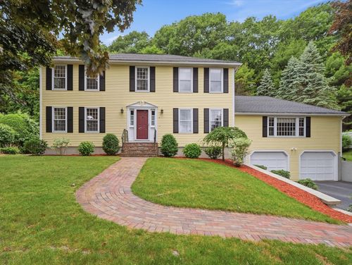 4 Nicoll Dr, Andover, MA, 01810-6051 | Card Image