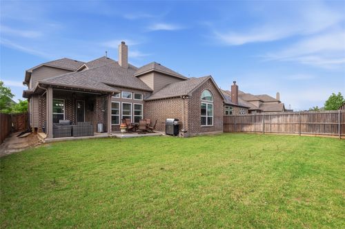 2461 Kingsgate Dr, Little Elm, TX, 75068-6052 | Card Image