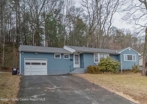 30 Redwood Rd, Saugerties, NY, 12477-2116 | Card Image