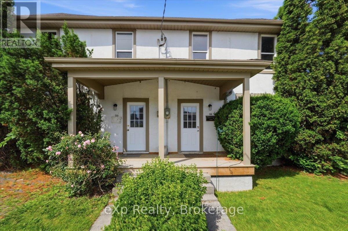 Residential Lease in Belleville (Belleville Ward) 2
