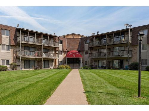 apt-d4-2011 E 122nd St, Burnsville, MN, 55337-3163 | Card Image