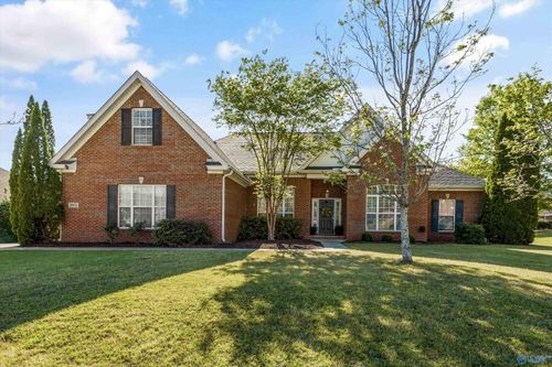 2802 Stepper St Se, Owens Cross Roads, AL, 35763-8747 | Card Image