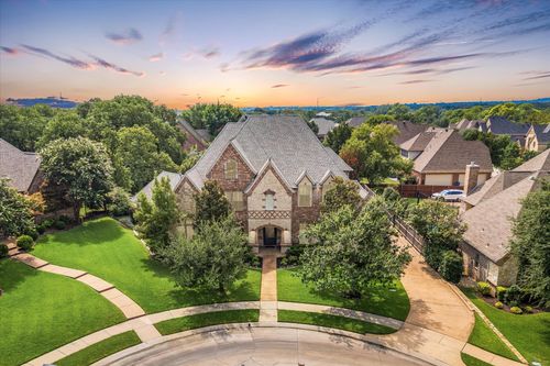 205 Raintree Ct, Colleyville, TX, 76034-7616 | Card Image