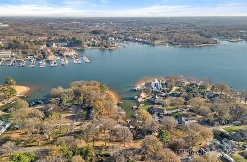 18032 Nantz Rd, Cornelius, NC, 28031-8607 | Card Image