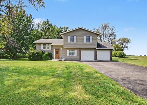 932 Hillside Ave Sw, New Prague, MN, 56071-4164 | Card Image