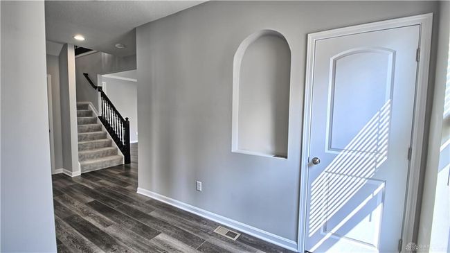 3899 Pepperwell Cir, House other with 4 bedrooms, 3 bathrooms and null parking in Dayton OH | Image 5