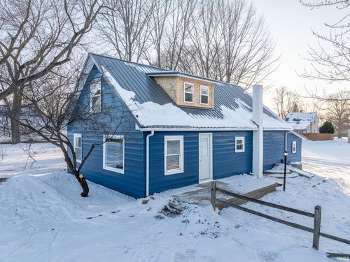 308 S Pine St, Akron, IN, 46910-1407 | Card Image