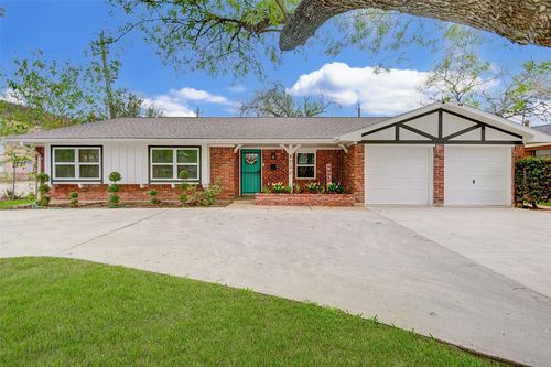 8706 Glen Valley Dr, Houston, TX, 77061-2304 | Card Image