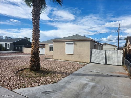 4624 Evergreen Pl, Las Vegas, NV, 89107-4218 | Card Image