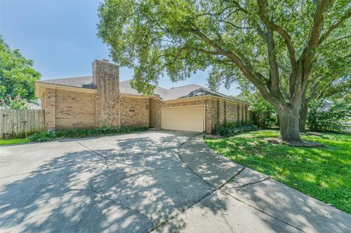 210 Mill Trail Dr, Sugar Land, TX, 77498-2670 | Card Image