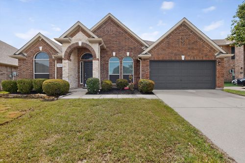 7911 Decoy Dr, Arlington, TX, 76002-4549 | Card Image