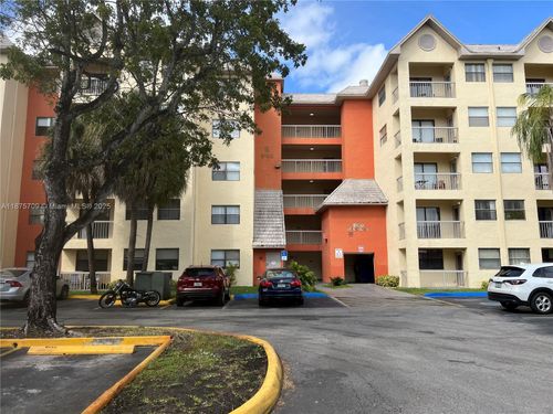 apt-326-8180 Geneva Ct, Doral, FL, 33166-7845 | Card Image