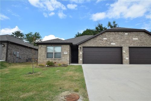 1540 Sandpiper St, Centerton, AR, 72719-6068 | Card Image