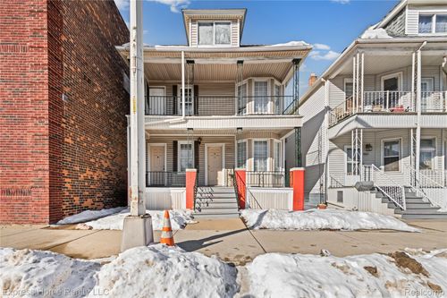 3321 Holbrook St, Hamtramck, MI, 48212-3519 | Card Image