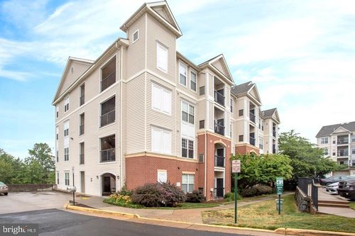 4-202-11326 Aristotle Dr, FAIRFAX, VA, 22030-0907 | Card Image