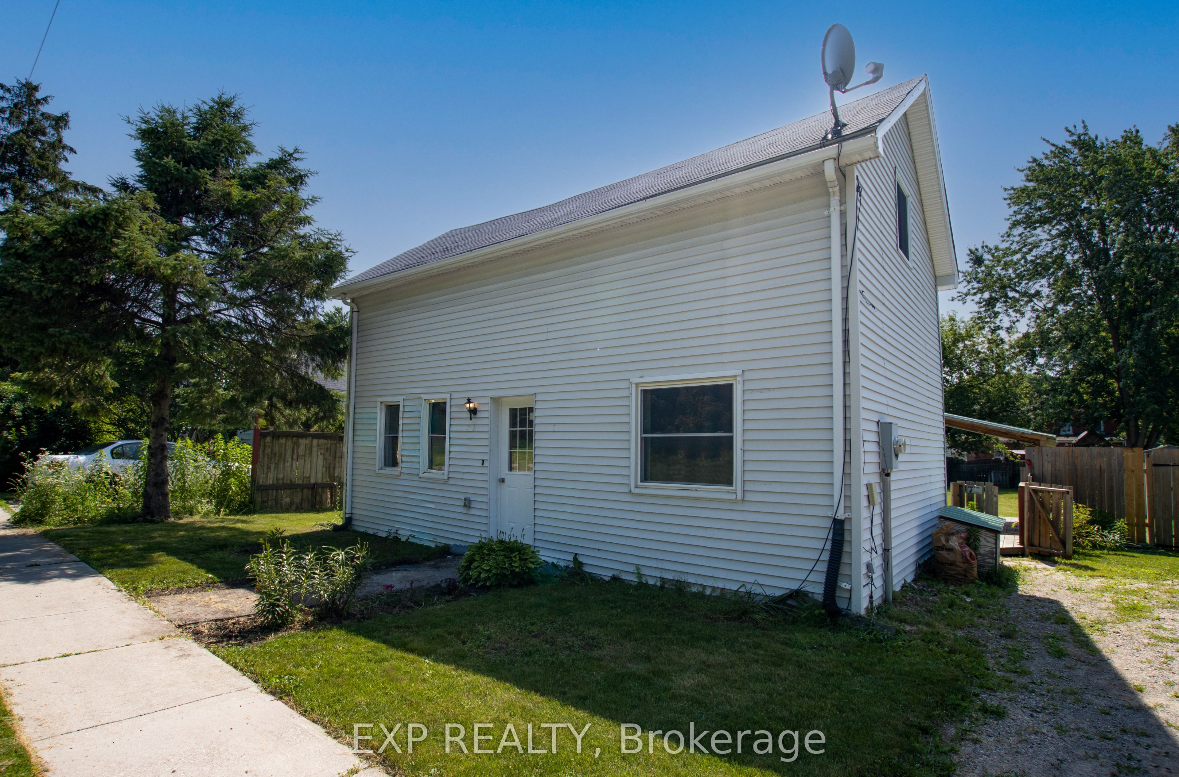 Residential in West Elgin 2