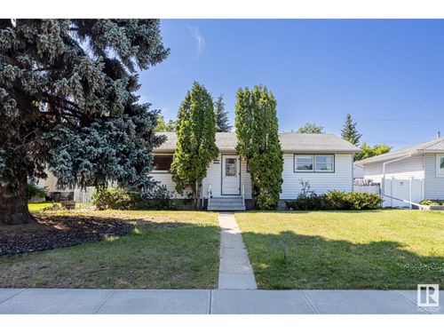 5211 101a Ave Nw, Edmonton, AB, T6A0L7 | Card Image