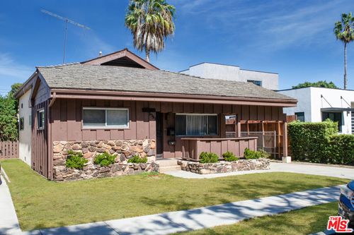 3752 Maplewood Ave, Los Angeles, CA, 90066-3526 | Card Image