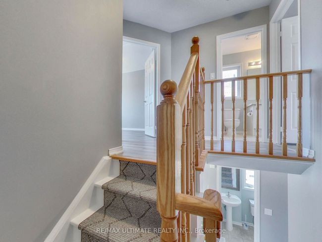 487 Rossland Rd E, House attached with 3 bedrooms, 3 bathrooms and 1 parking in Ajax ON | Image 21