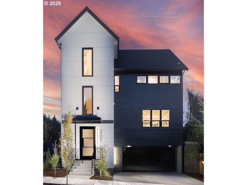 207 S Nebraska St, Portland, OR, 97239-3579 | Card Image