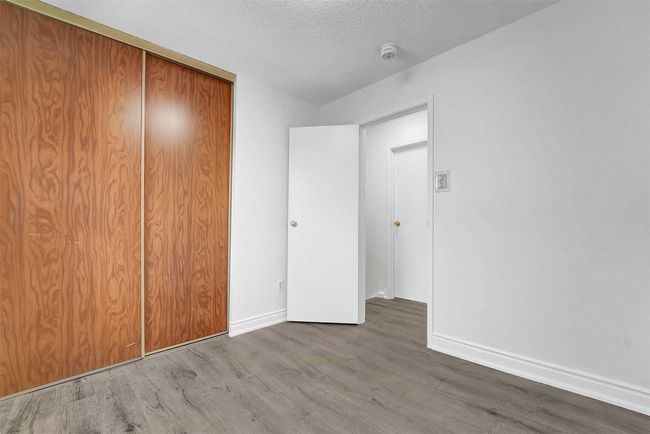 404 Hansen Rd N, House attached with 4 bedrooms, 4 bathrooms and 4 parking in Brampton ON | Image 26