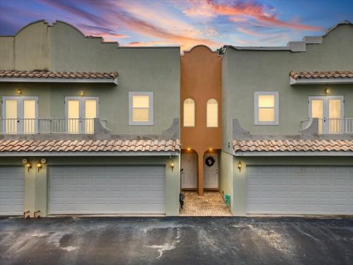 553 Lusara Ct, DUNEDIN, FL, 34698-5827 | Card Image