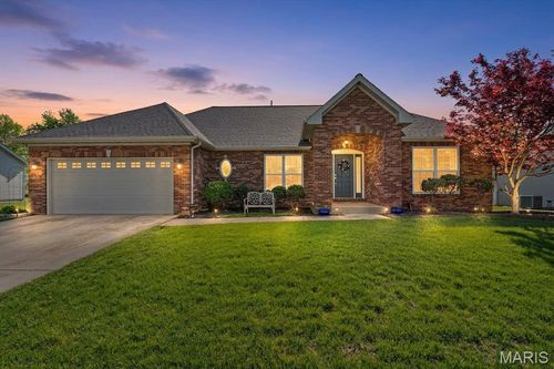 928 Saint Nicholas Dr, O Fallon, IL, 62269-3172 | Card Image