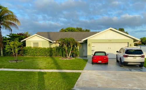 300 La Mancha Ave, Royal Palm Beach, FL, 33411-1036 | Card Image