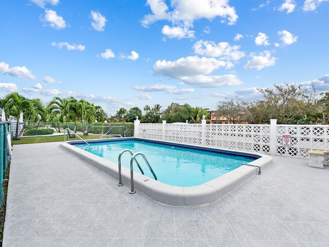 APT-1 - 1401 Se 7 Th Ave, Home with 2 bedrooms, 1 bathrooms and null parking in Pompano Beach FL | Image 6