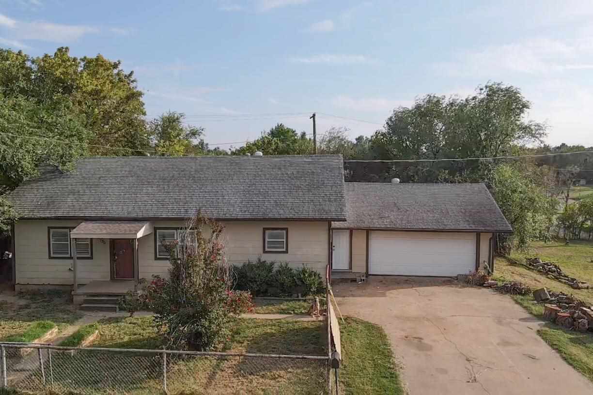 Walnut St, Drumright, OK 74030