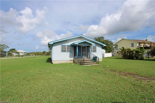 210 Storter Ave S, EVERGLADES CITY, FL, 34139 | Card Image