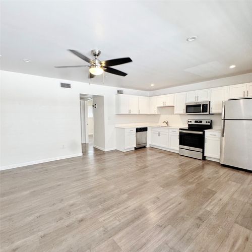 201-5010 San Jacinto St, Dallas, TX, 75206-7758 | Card Image