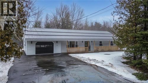 9 Country Squire Lane, Charters Settlement, NB, E3C1W5 | Card Image