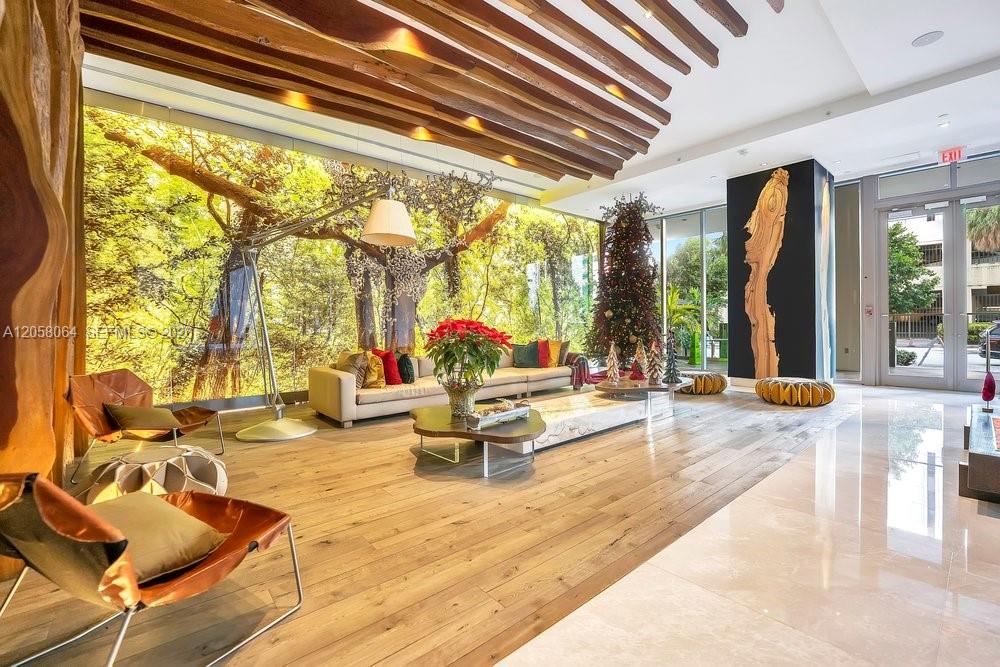 Residential Lease in Miami 3