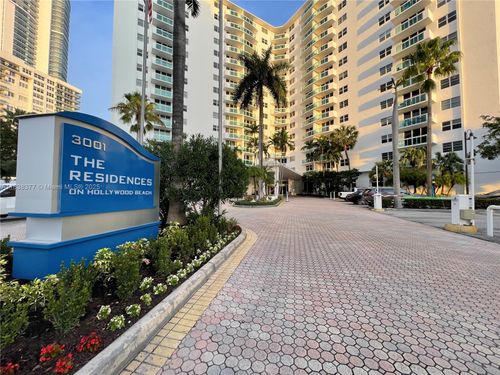 apt-235-3001 S Ocean Dr, Hollywood, FL, 33019-2863 | Card Image