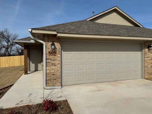 605 Marlin Ct, Chickasha, OK, 73018-5010 | Card Image