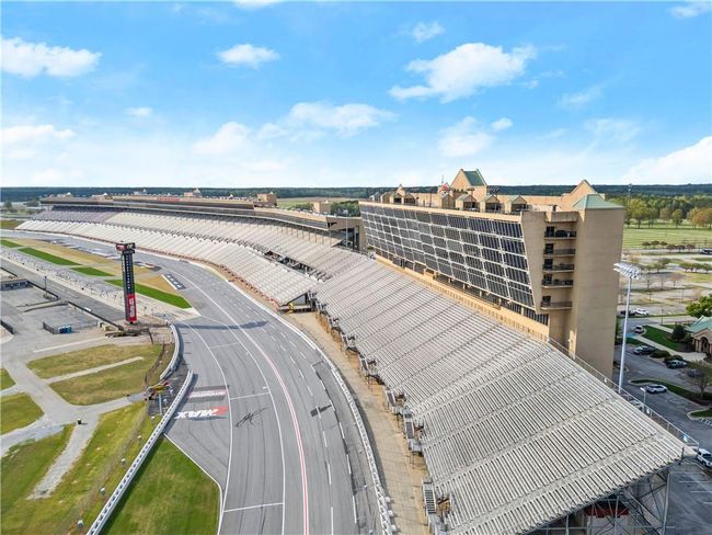UNIT-709 - 1500 Tara Pl, Condo with 2 bedrooms, 2 bathrooms and null parking in Hampton GA | Image 5