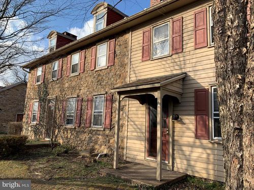 2389 Forest Grove Rd, FURLONG, PA, 18925-1165 | Card Image