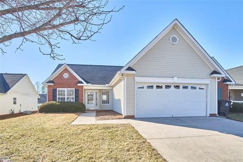 3958 Parkview Ct, Winston-Salem, NC, 27127-7390 | Card Image