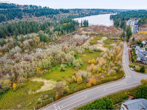 100 Se Leadbetter Rd, Camas, WA, 98607-9214 | Card Image