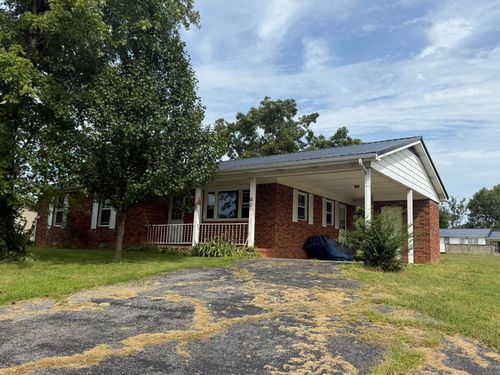 88 Adair St, Monticello, KY, 42633-2424 | Card Image