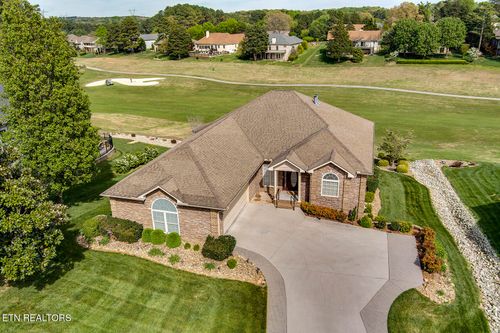 424 Wewoka Cir, Loudon, TN, 37774-3184 | Card Image