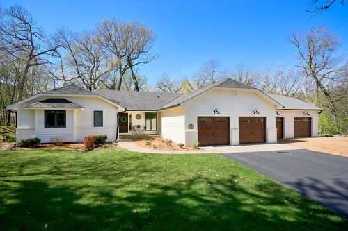 1832 Essex Rd, Minnetonka, MN, 55305-1831 | Card Image